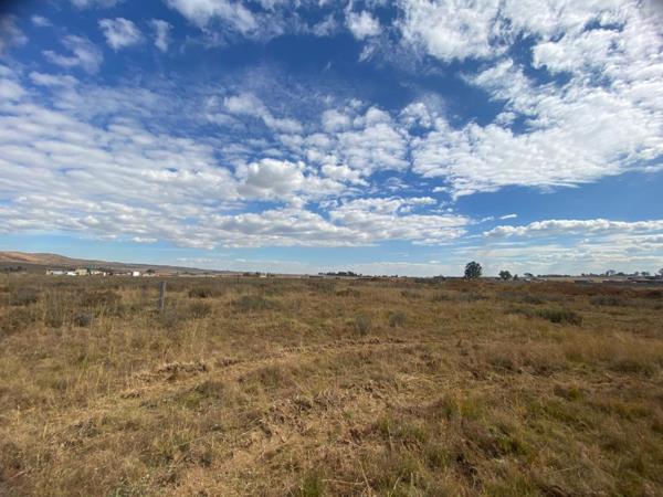 1 568 m² Land