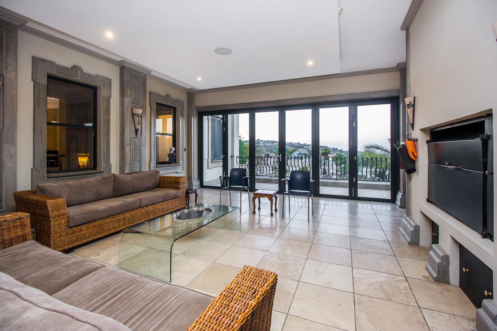 House in Waterkloof Ridge - View 5