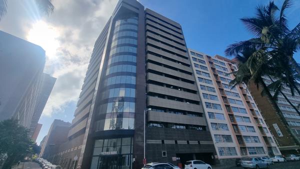 800 m² Commercial space