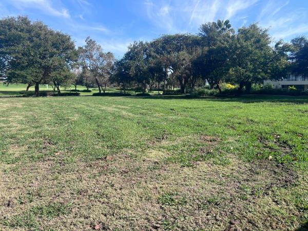 1 871 m² Land