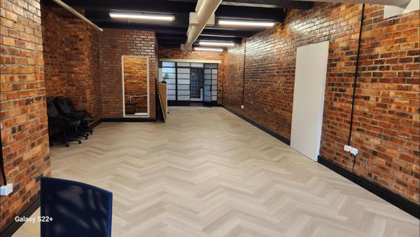 99 m² Office Space