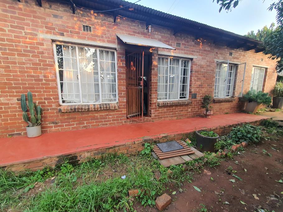 2 Bedroom House