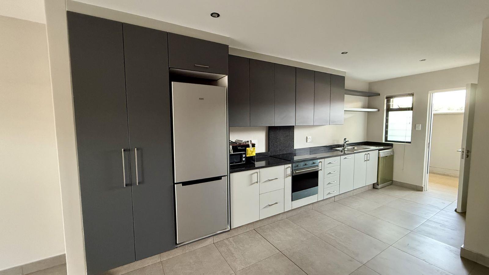 2 Bedroom House in Menlo Park