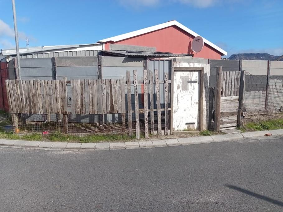 2 Bedroom House