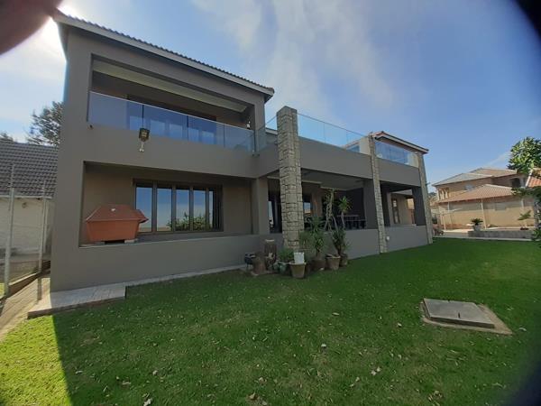 6 Bedroom House