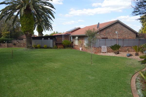 6 Bedroom House