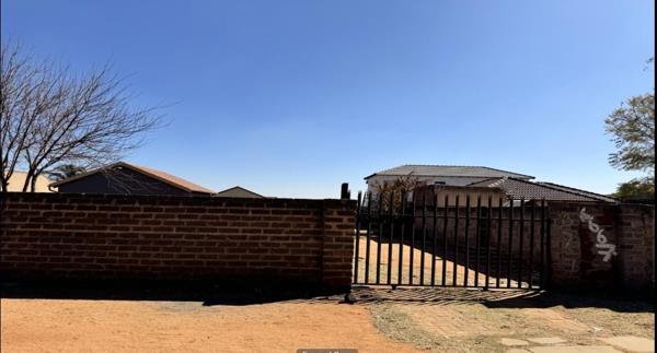 2 Bedroom House