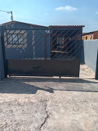 2 Bedroom House