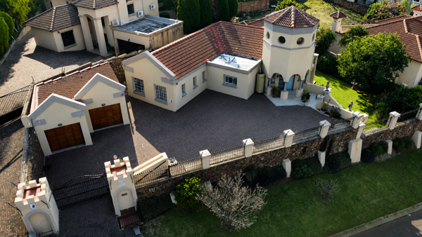 5 Bedroom House