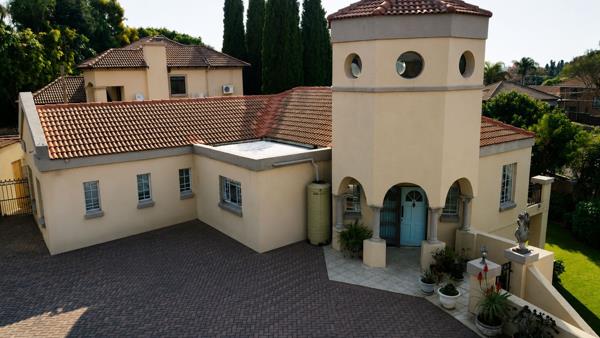 5 Bedroom House