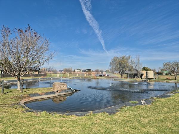 2 748 m² Land