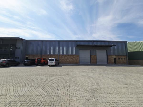 893 m² Industrial space