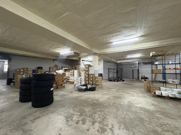 300 m² Commercial space
