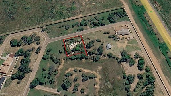 935 m² Land