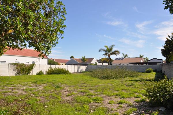 681 m² Land