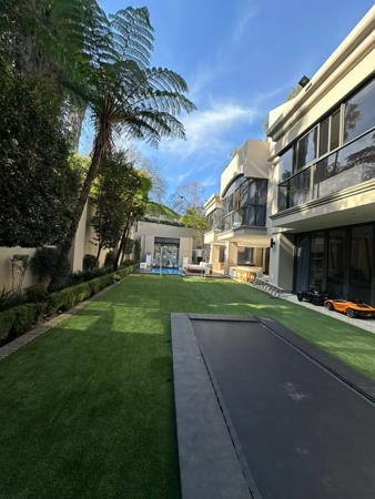 6 Bedroom House