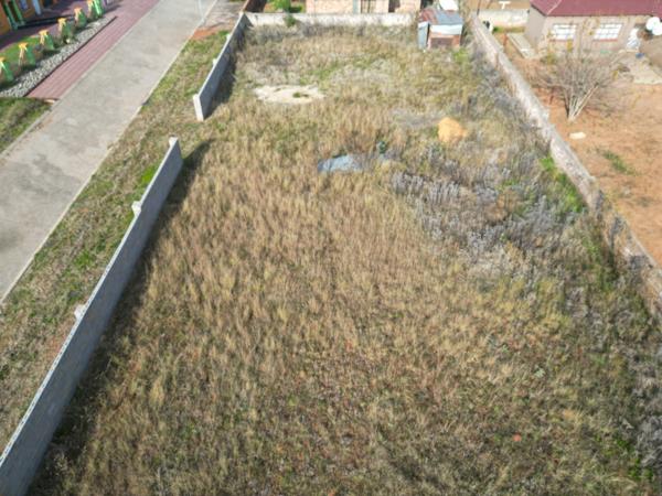 1 059 m² Land