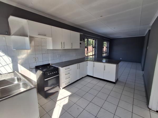 2 Bedroom Flat