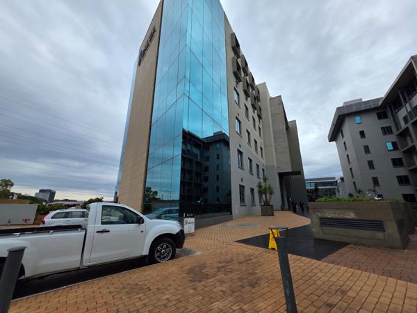 594 m² Commercial space