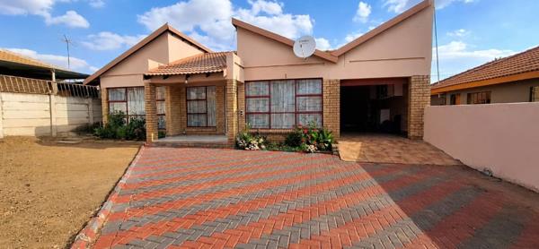 2 Bedroom House