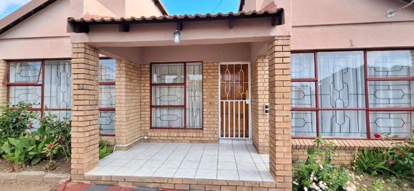 2 Bedroom House