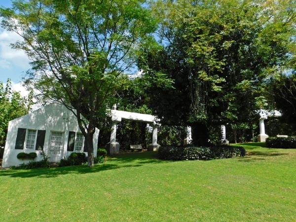 11 Bedroom House