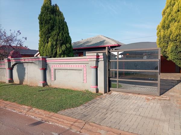 2 Bedroom House