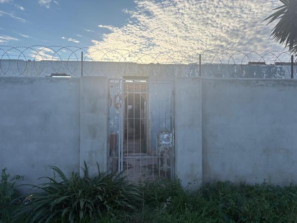 486 m² Land