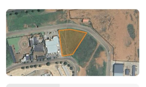 3 211 m² Land