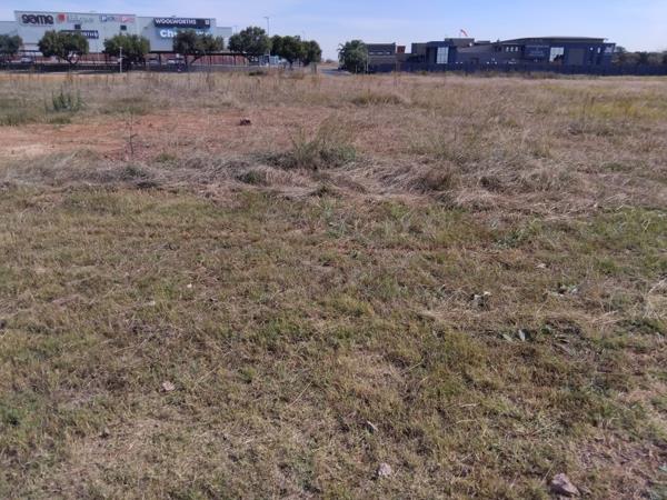 4 048 m² Land