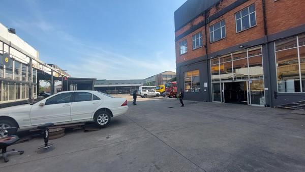 436 m² Commercial space