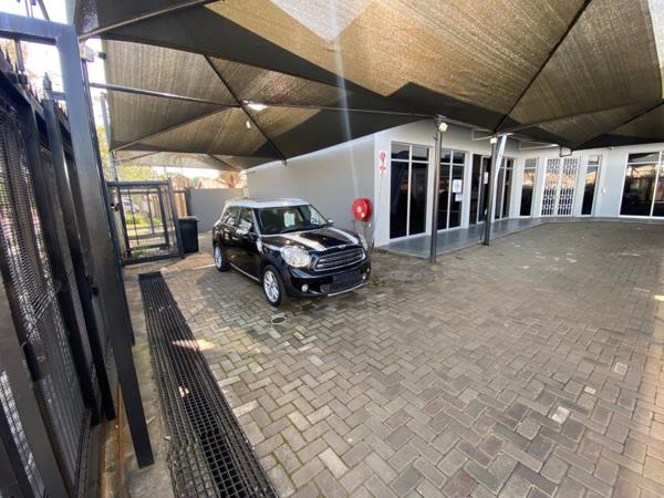 1 000 m² Commercial space