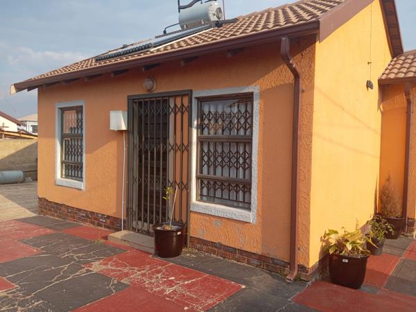 2 Bedroom House