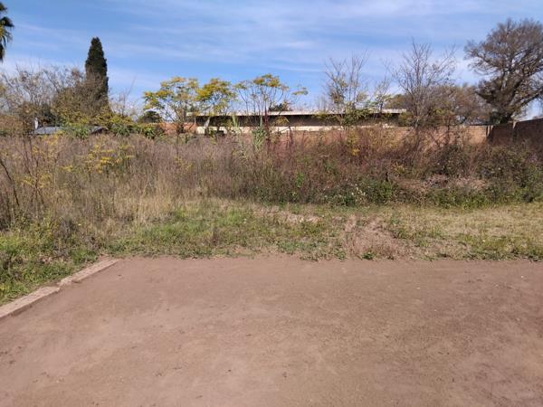 2 339 m² Land