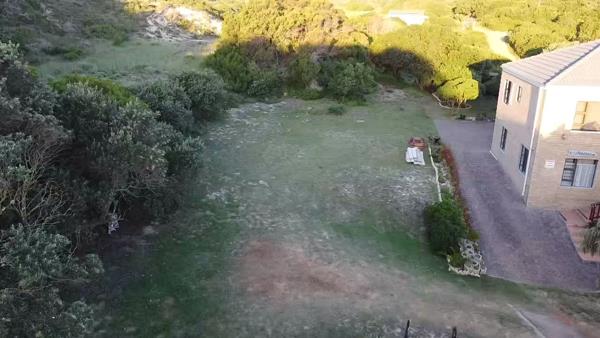 697 m² Land