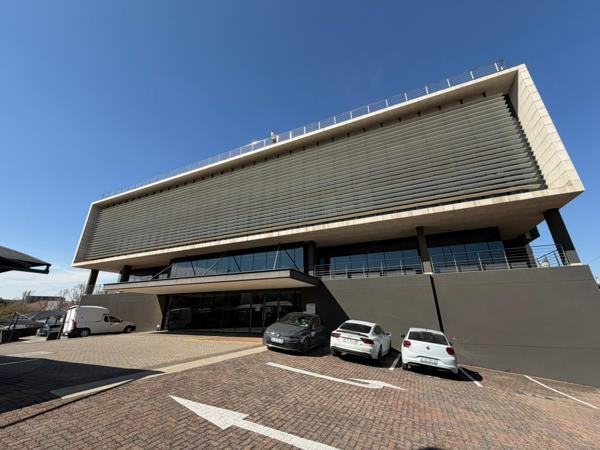 551 m² Commercial space