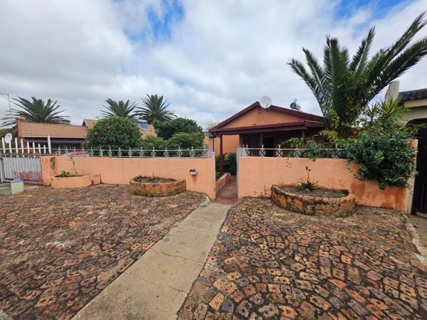 2 Bedroom House