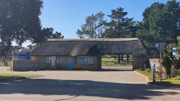 285 m² Land