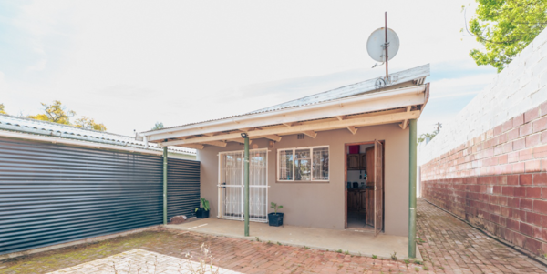1 Bedroom Garden Cottage