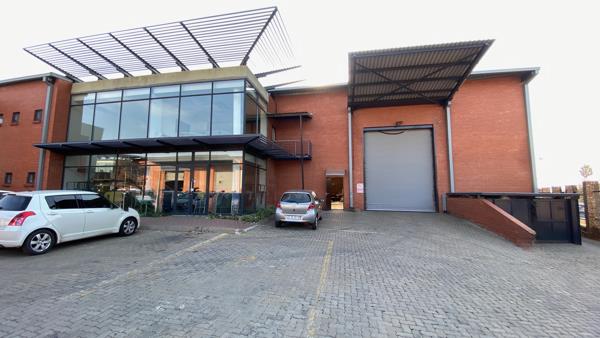 954 m² Industrial space