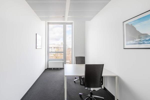 10 m² Office Space