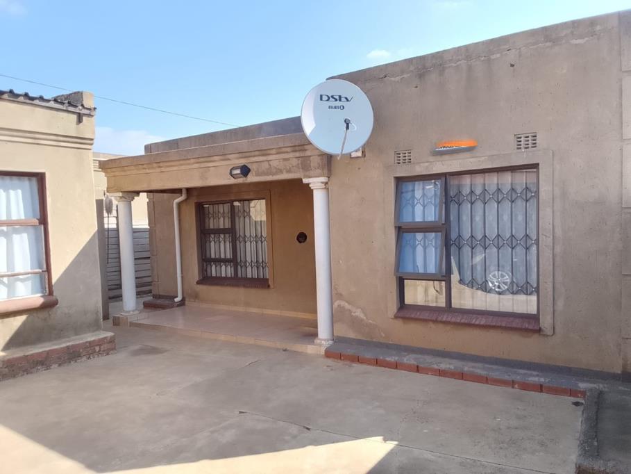 2 Bedroom House