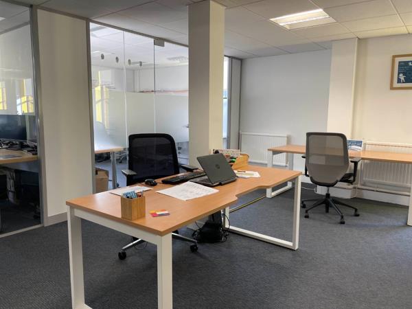 701 m² Office Space
