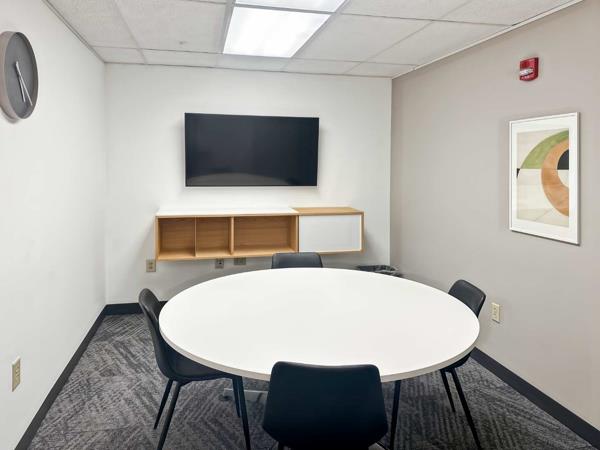 800 m² Office Space