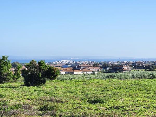 685 m² Land