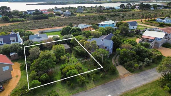 872 m² Land