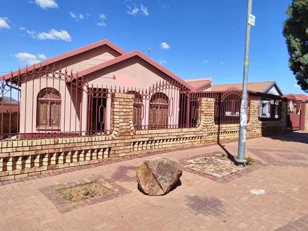 4 Bedroom House