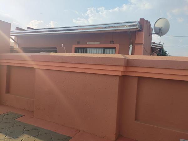 1 Bedroom House