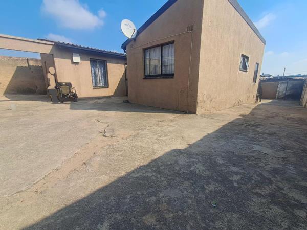 9 Bedroom House