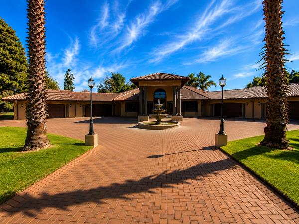 5 Bedroom House